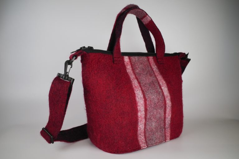 WS金の羊◯厚手のバッグ